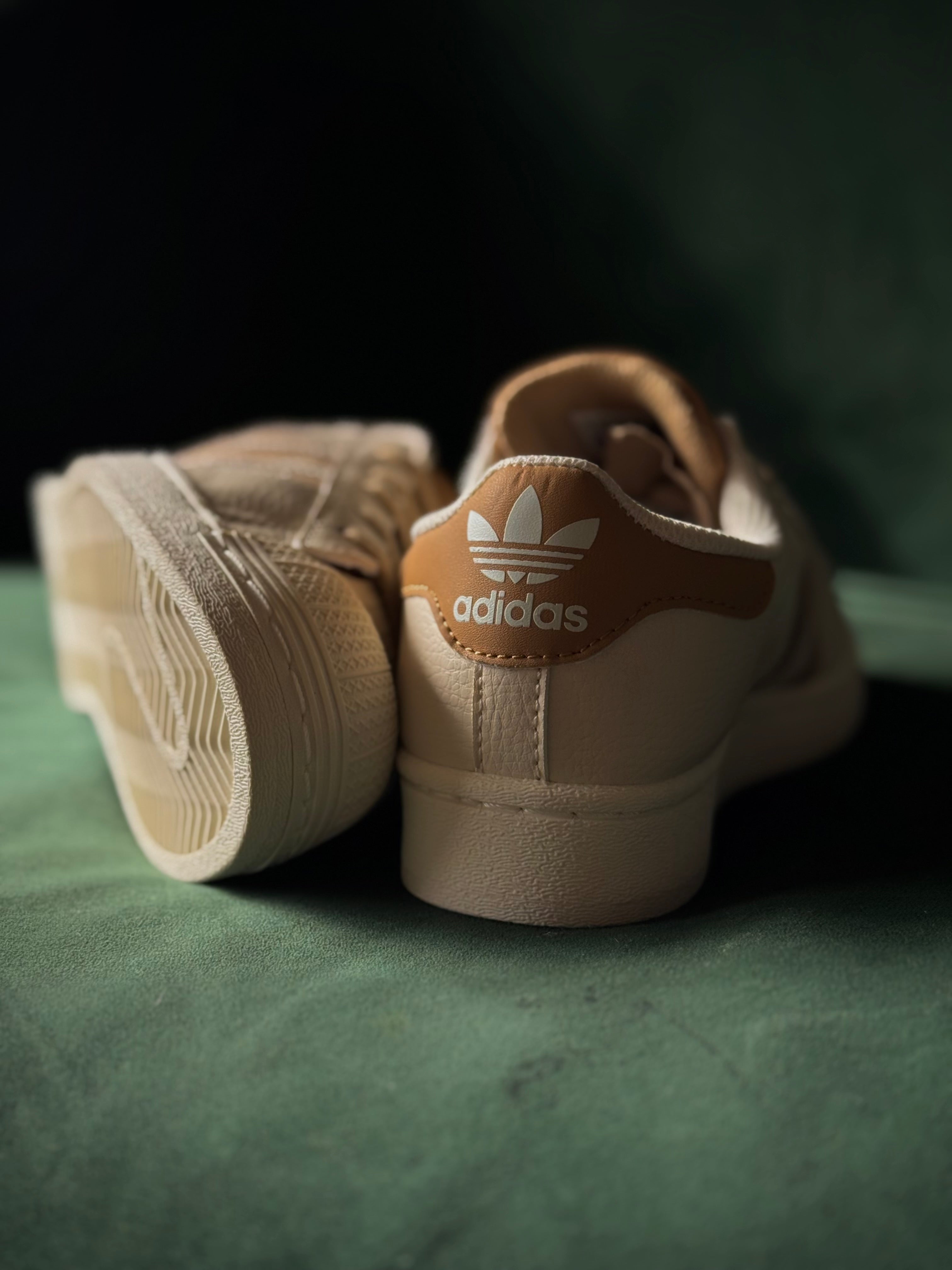 Adidas Superstar