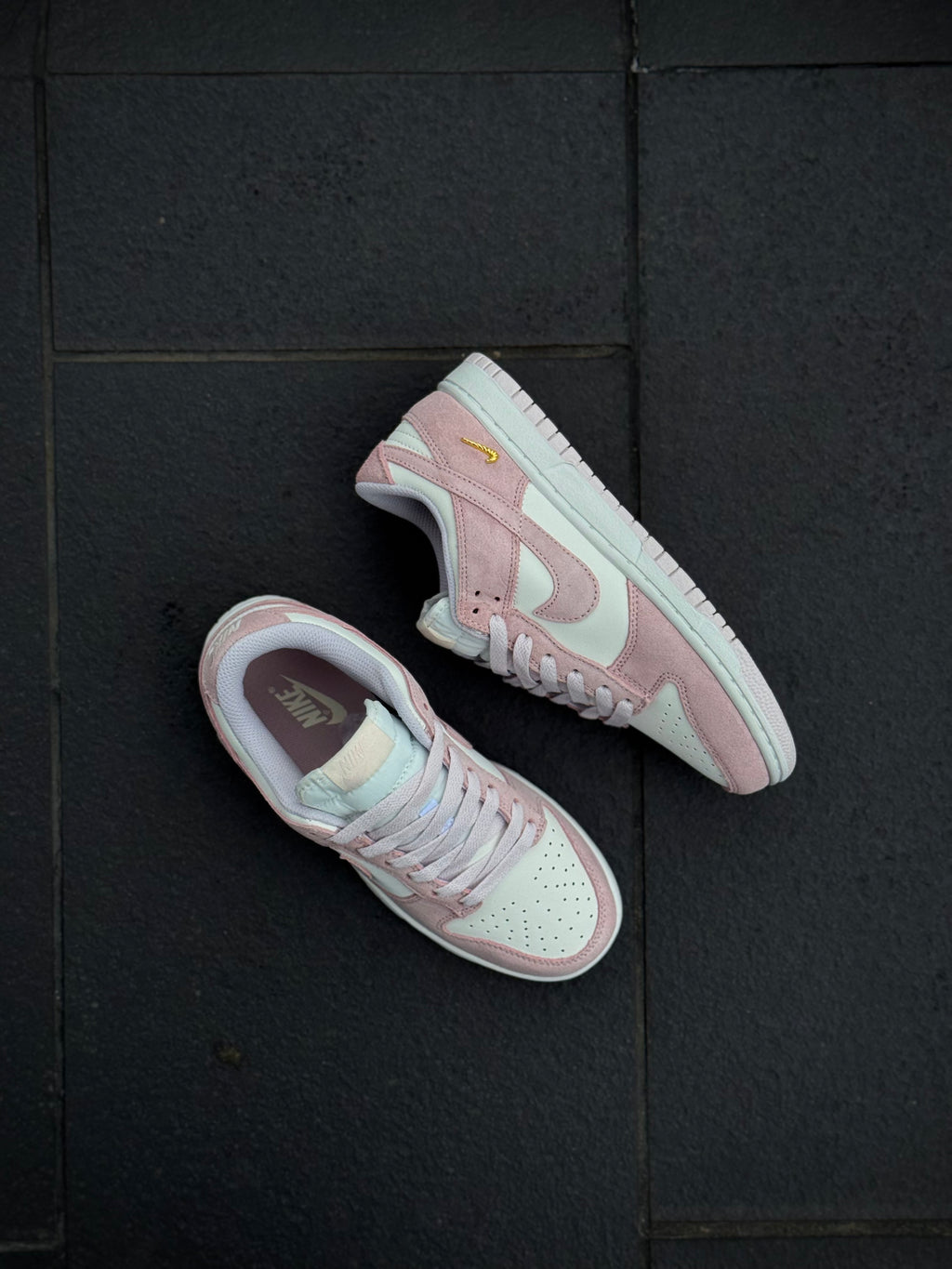 Nike Dunk Low SE