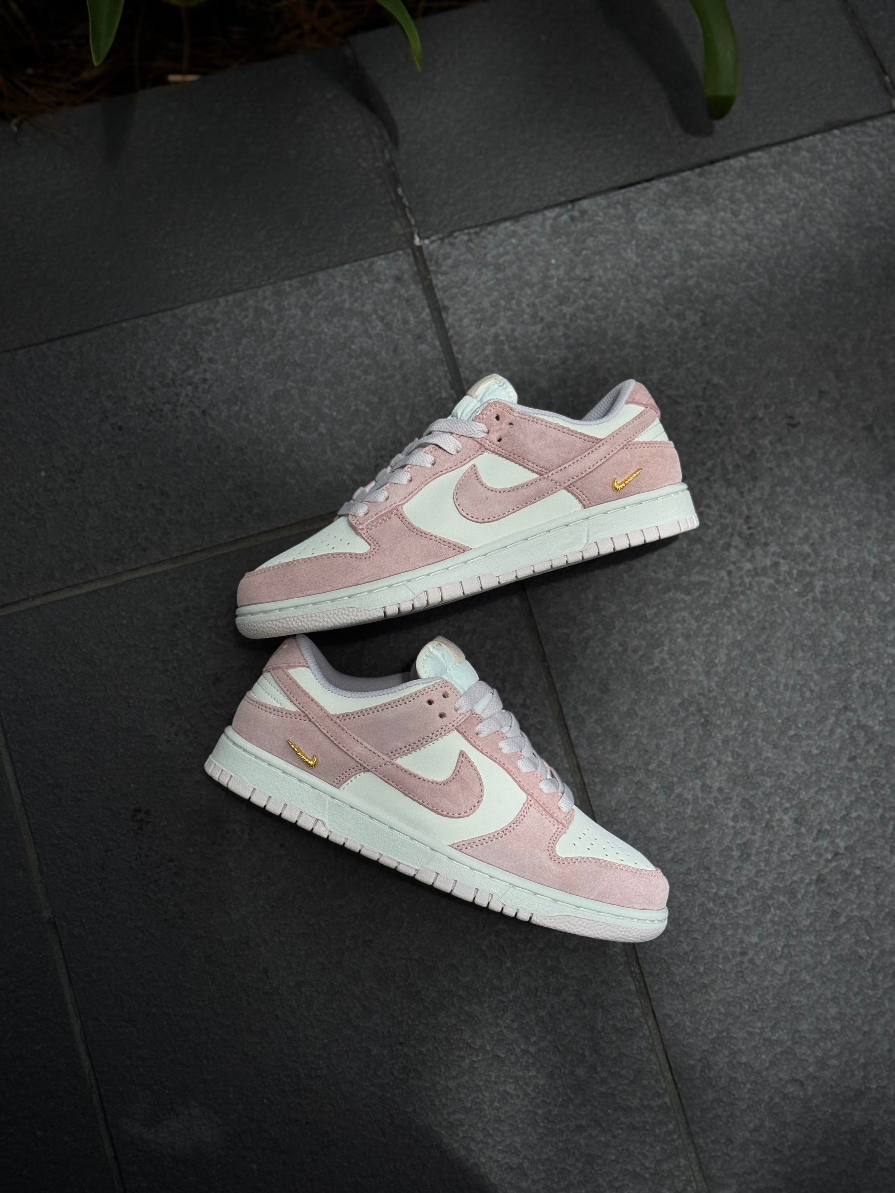 Nike Dunk Low SE