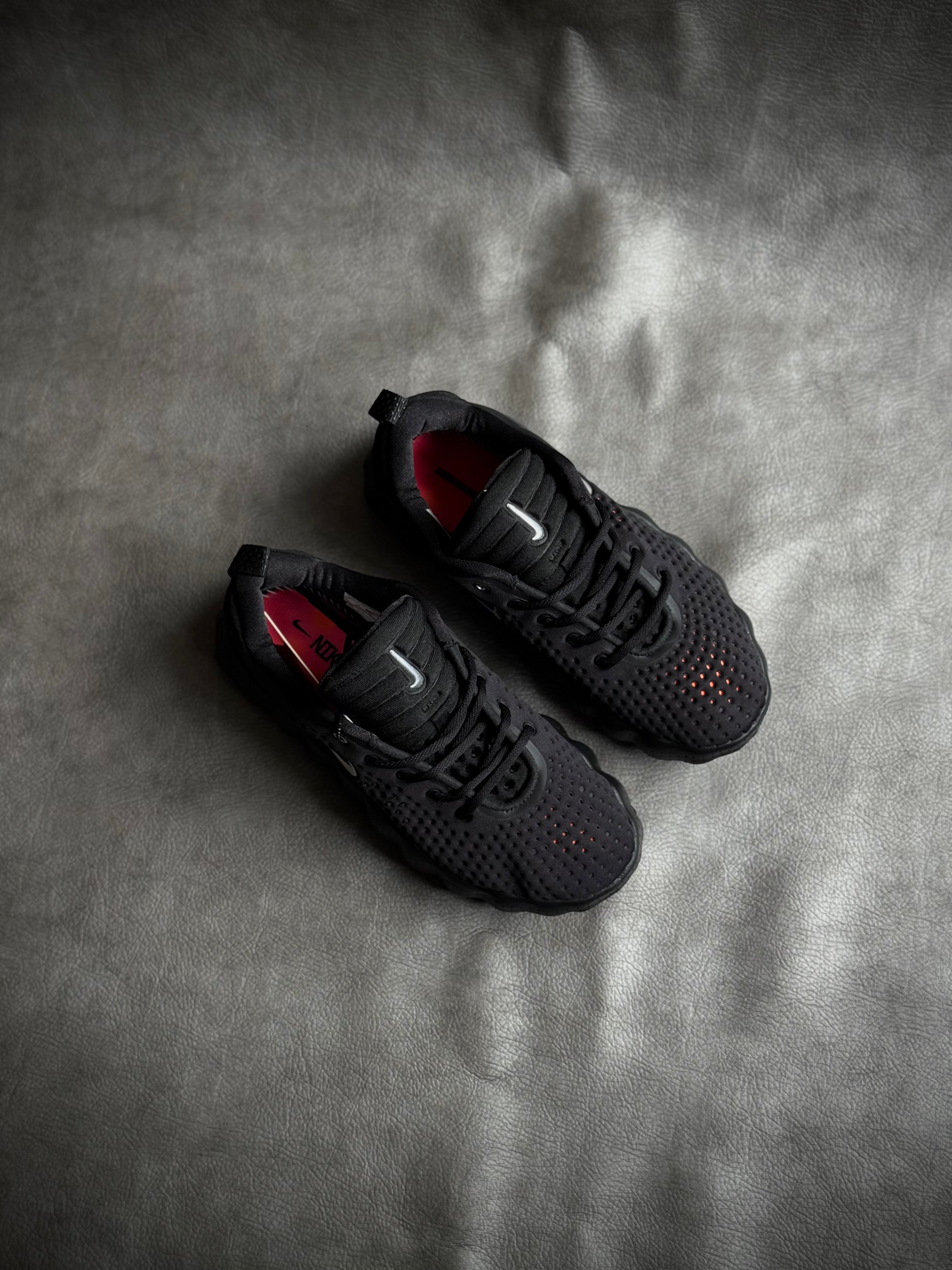 Nike Mind 002