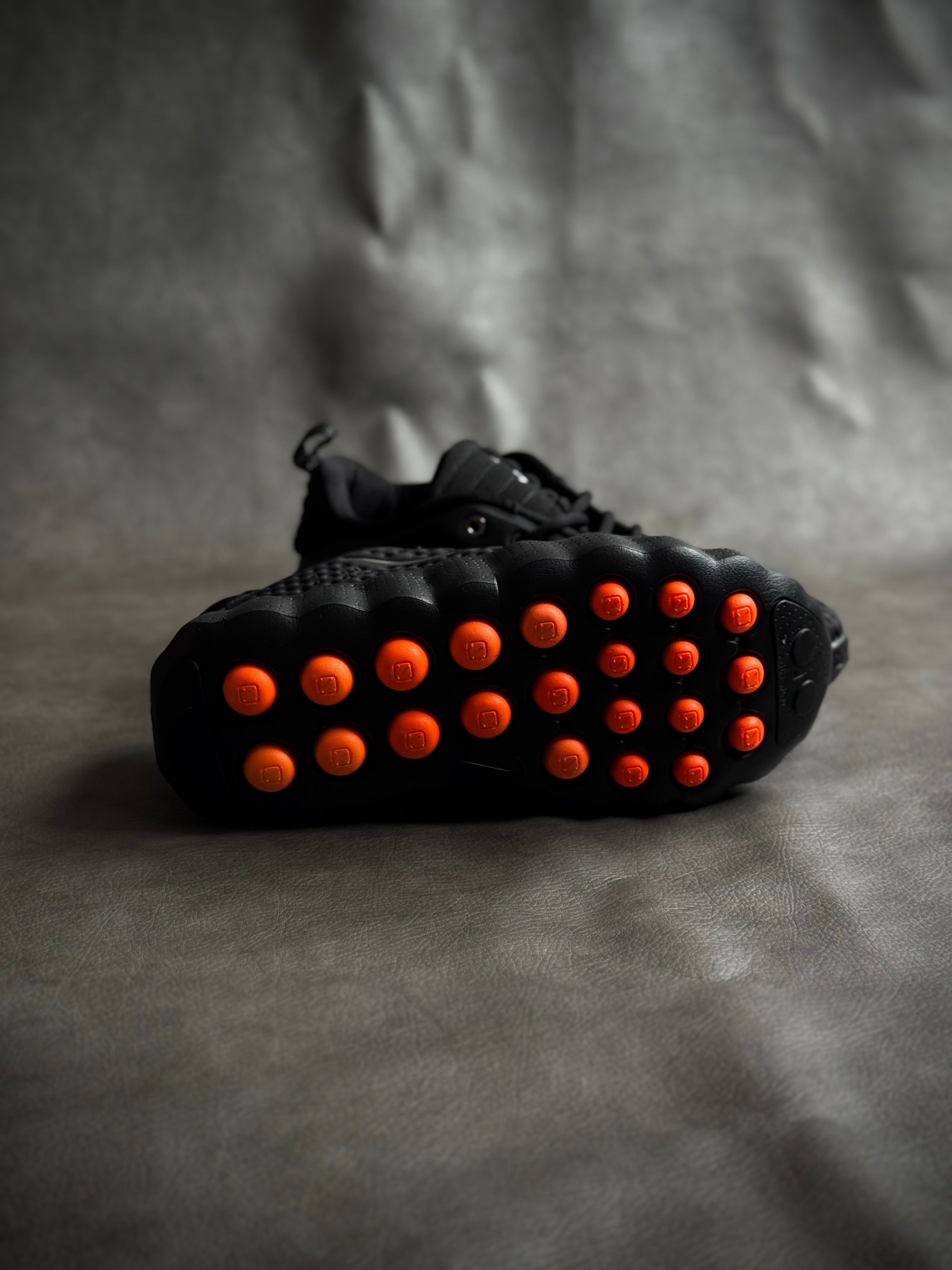 Nike Mind 002