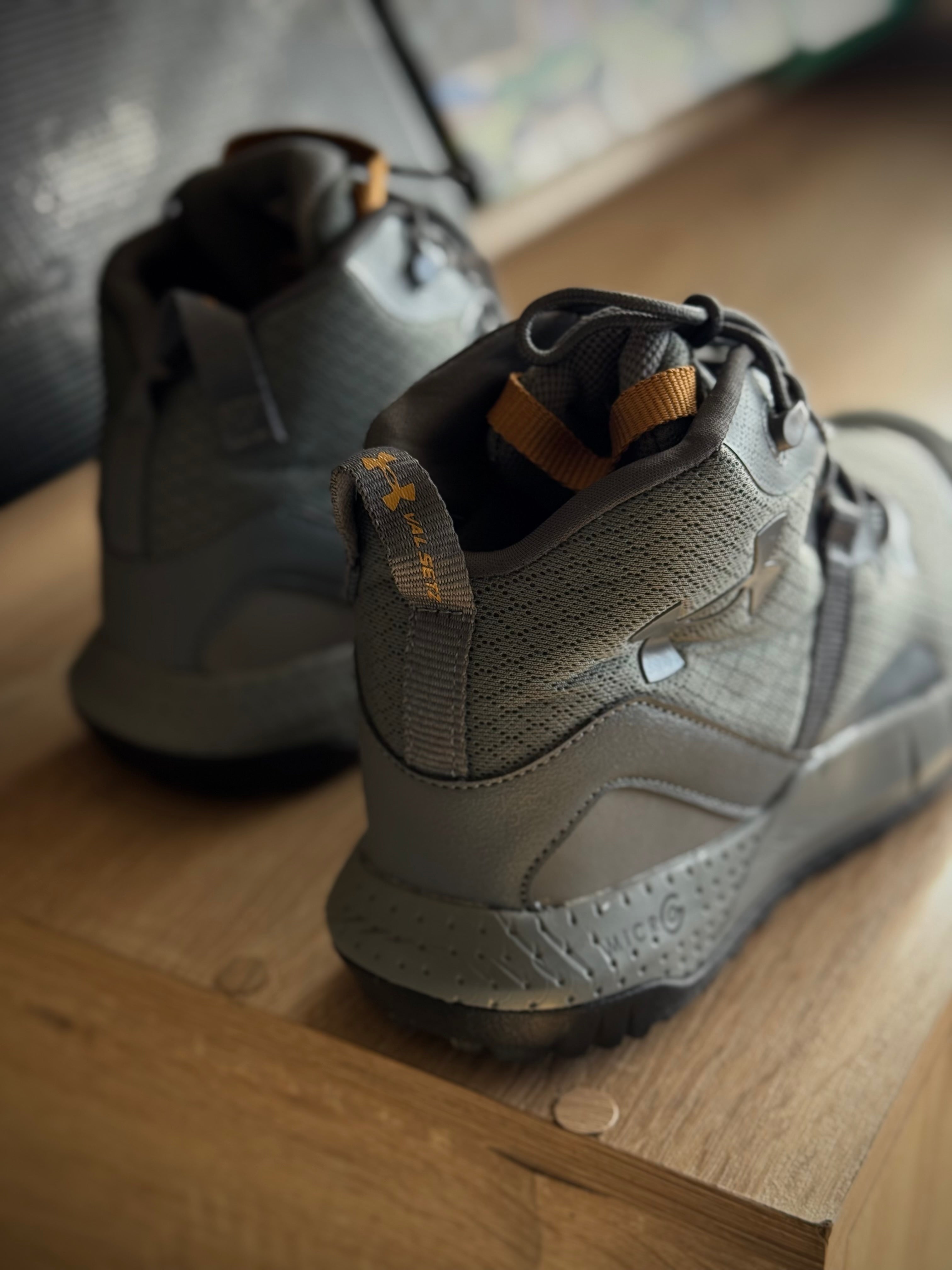 Under Armour Micro G Valsetz