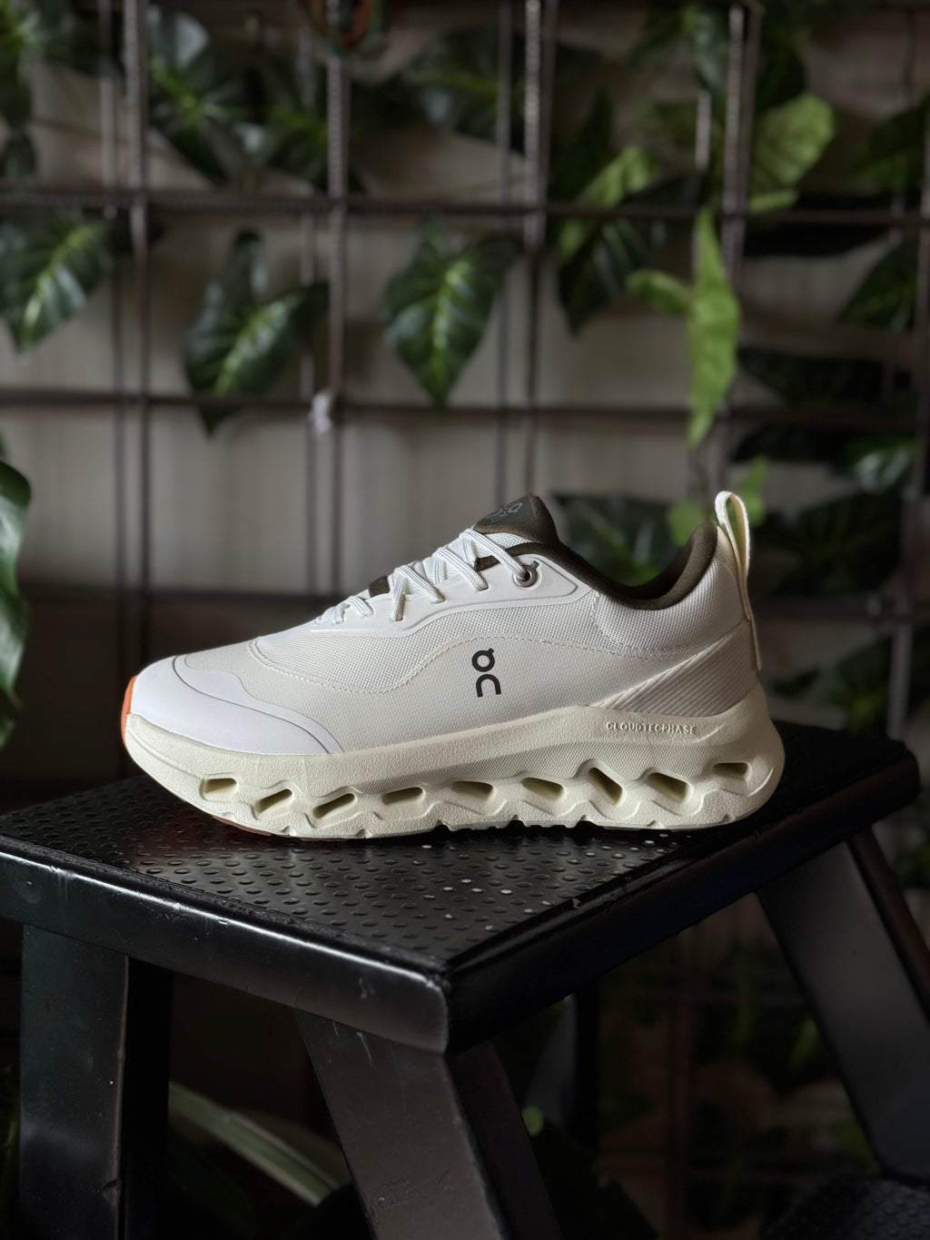 On Running Cloudtilt 2 LOEWE Tan White Gum