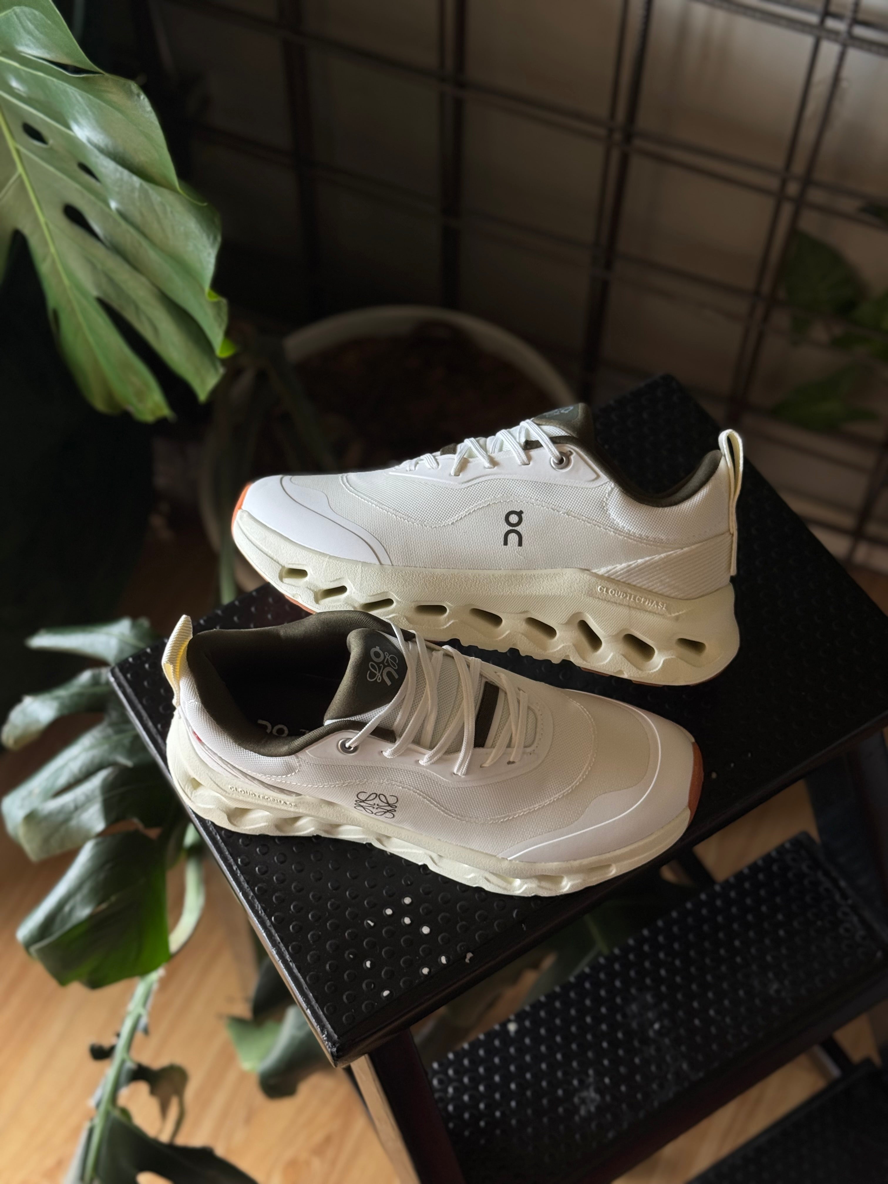 On Running Cloudtilt 2 LOEWE Tan White Gum